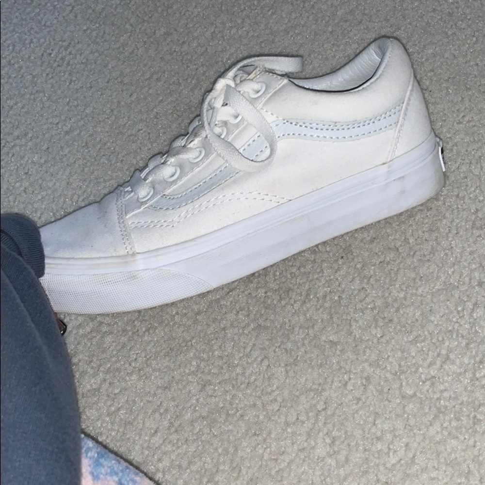 white vans - Picture 2 of 4